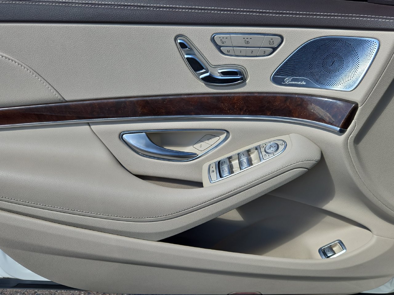 Used 2019 Mercedes-Benz S 450 Sedan image 28