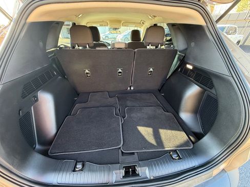 Used 2020 Ford Escape SE image 24