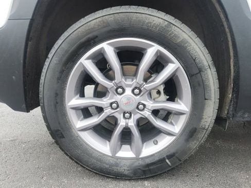 Used 2022 GMC Terrain SLT w/ Tech Package AWD/4WD image 18