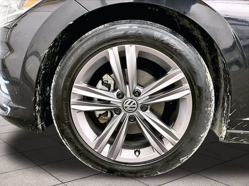 Used 2021 Volkswagen Jetta R-Line FWD image 8