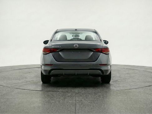 Used 2025 Nissan Sentra S image 7