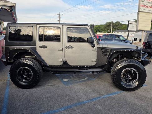 Used 2015 Jeep Wrangler Unlimited Sport AWD/4WD image 2
