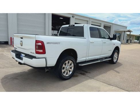 Used 2024 RAM 3500 Laramie w/ Sport Appearance Package AWD/4WD image 8