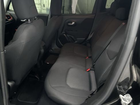 Used 2021 Jeep Renegade Sport image 23