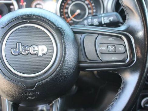 Used 2022 Jeep Wrangler Unlimited Sport w/ Sun And Sound Package AWD/4WD image 16