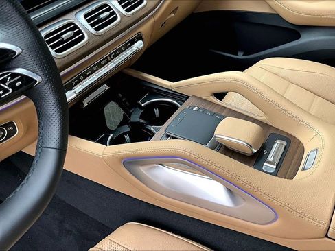 New 2026 Mercedes-Benz GLS 450 4MATIC image 8