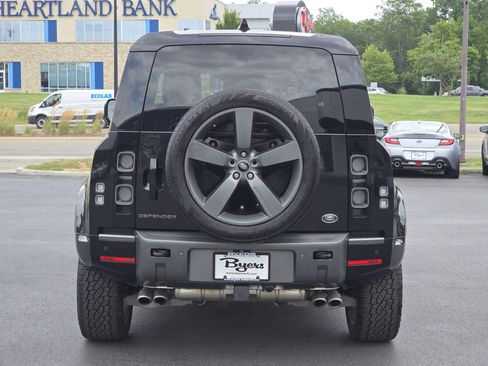 Used 2022 Land Rover Defender 90 V8 AWD/4WD image 6