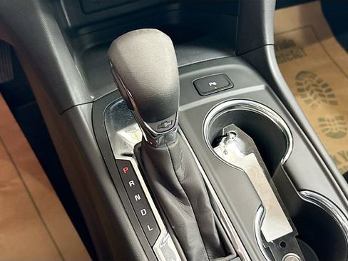 Used 2023 Chevrolet Equinox LT image 17