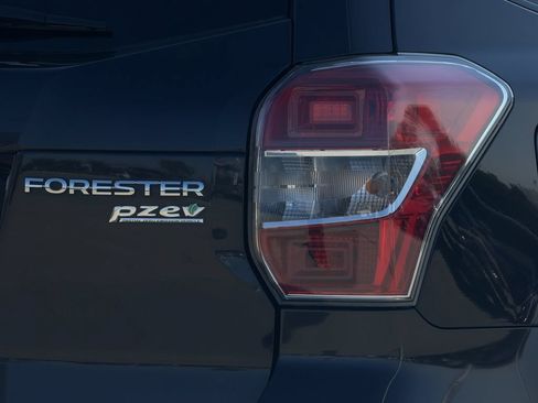 Used 2016 Subaru Forester 2.5i Premium w/ Popular Package #2 AWD/4WD image 11