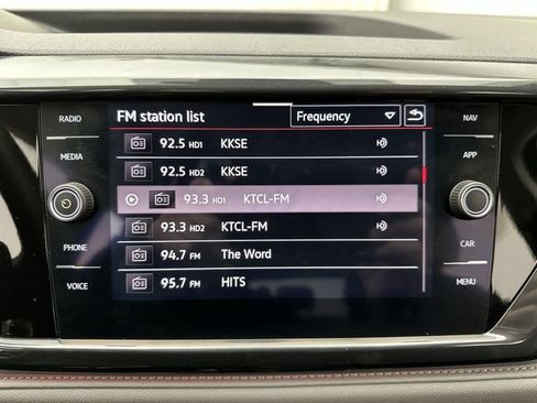 Used 2022 Volkswagen Taos SEL AWD/4WD image 16