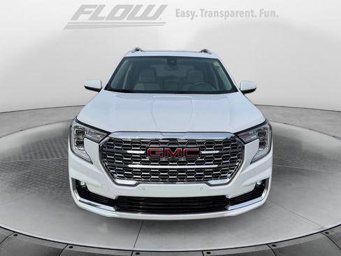 Used 2022 GMC Terrain Denali image 3