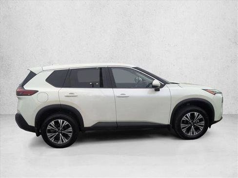 Used 2023 Nissan Rogue SV AWD/4WD image 4