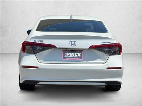 Used 2023 Honda Civic Touring image 6