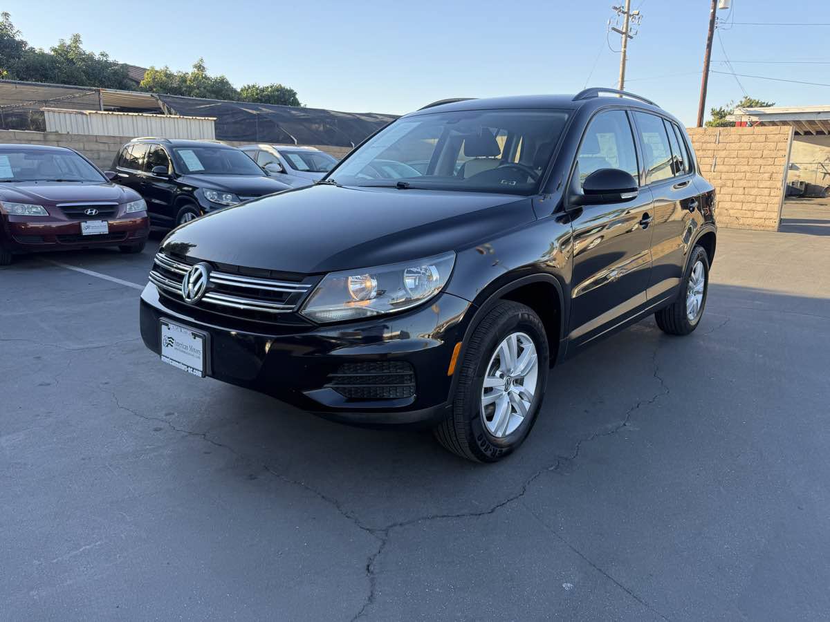 Used 2016 Volkswagen Tiguan S FWD image 9