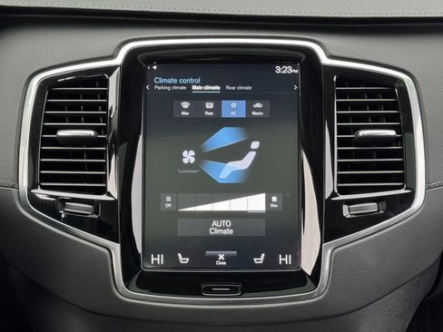 Used 2022 Volvo XC90 T6 Inscription w/ Advanced Package image 18