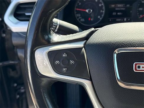 Used 2019 GMC Acadia SLE image 27