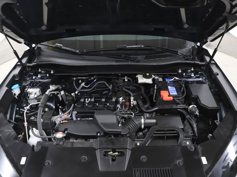 Used 2024 Honda CR-V LX image 28