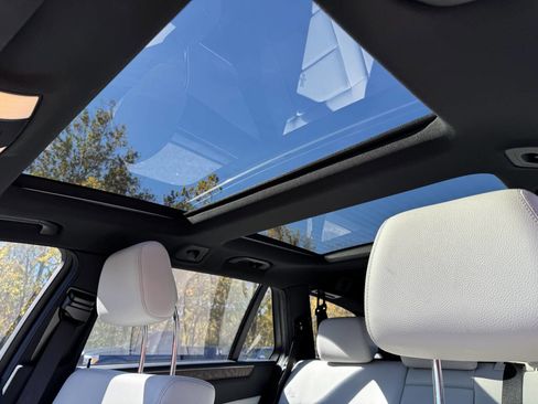 Used 2014 Mercedes-Benz E 350 4MATIC Wagon image 14