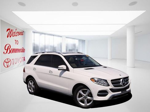 Used 2018 Mercedes-Benz GLE 350 4MATIC image 2