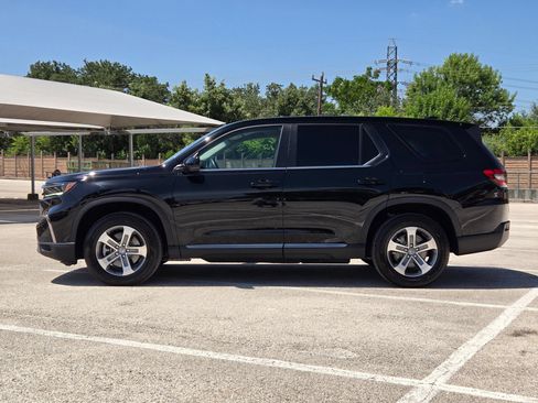 Used 2025 Honda Pilot EX-L image 6