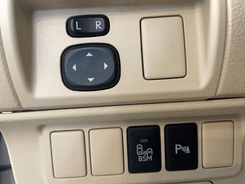 Used 2014 Lexus ES 350 w/ Premium Package image 17