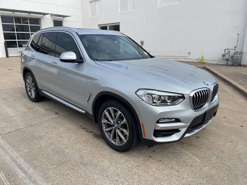 Used 2019 BMW X3 sDrive30i w/ Premium Package image 4