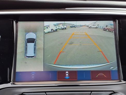 Used 2020 Buick Envision Premium w/ Driver Confidence Package image 31