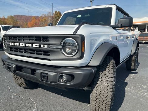 New 2025 Ford Bronco Big Bend w/ Black Diamond Package image 10