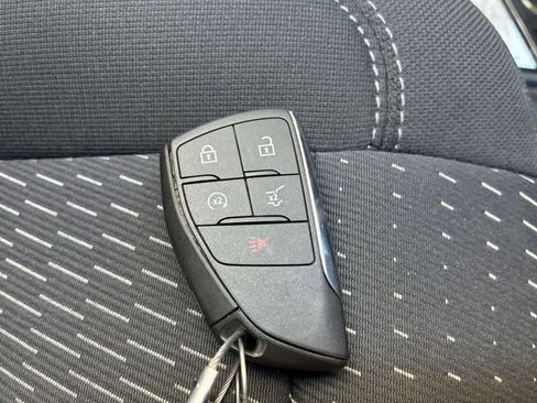 Used 2025 Chevrolet Equinox LT image 25