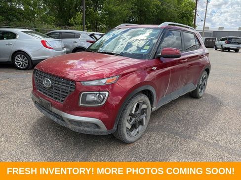 Used 2023 Hyundai Venue SEL w/ Cargo Package image 3