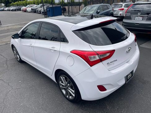 Used 2016 Hyundai Elantra GT w/ Option Group 03 FWD image 20