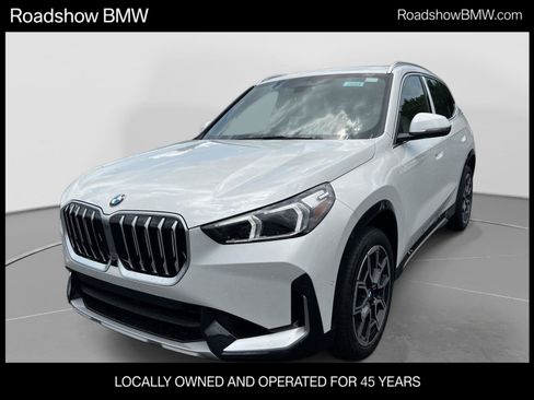 New 2026 BMW X1 xDrive28i w/ Technology Package AWD/4WD image 1
