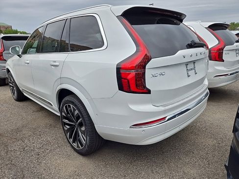 New 2026 Volvo XC90 T8 Plus image 4