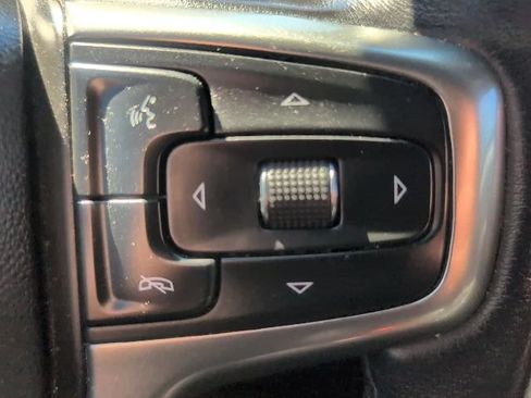 Used 2021 Chevrolet Silverado 1500 LT Trail Boss w/ Convenience Package II AWD/4WD image 27