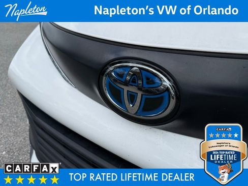 Used 2024 Toyota Sienna LE image 8