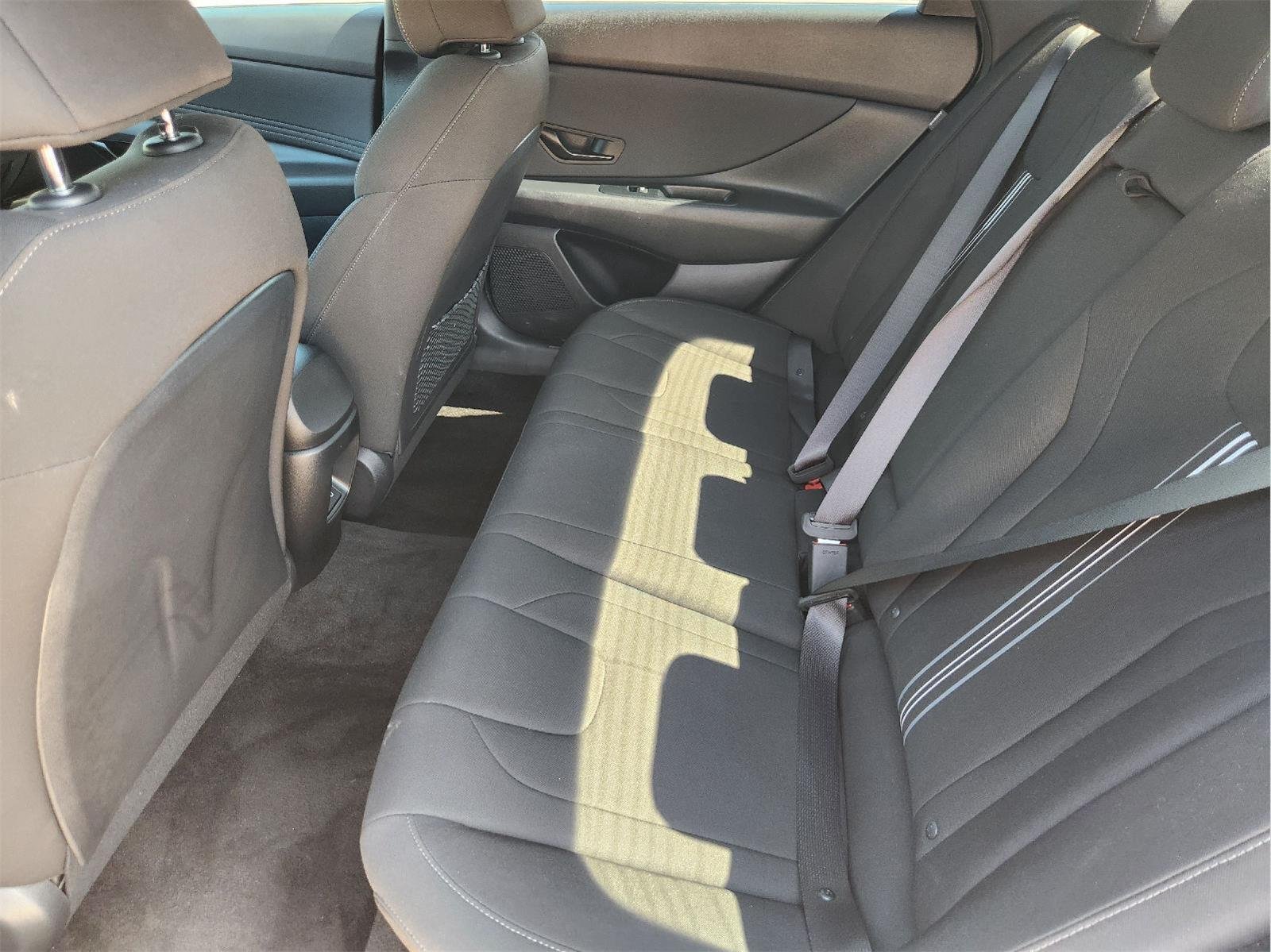 Used 2026 Hyundai Elantra SEL Sport Premium FWD image 31
