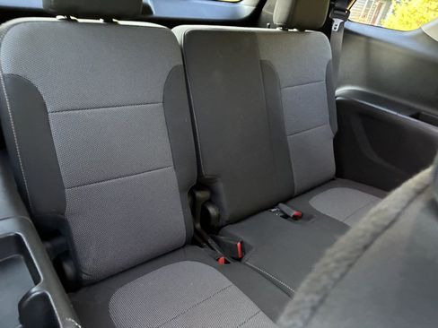 Used 2019 Chevrolet Traverse LT AWD/4WD image 17