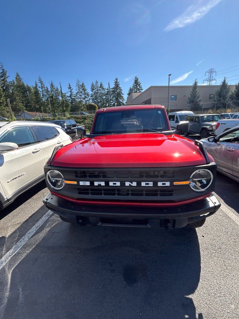 Used 2022 Ford Bronco Black Diamond AWD/4WD image 2