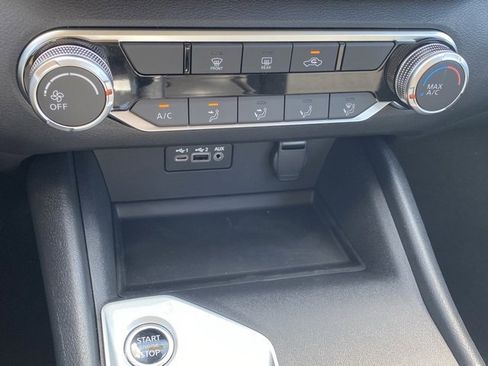 New 2025 Nissan Altima 2.5 SV image 22