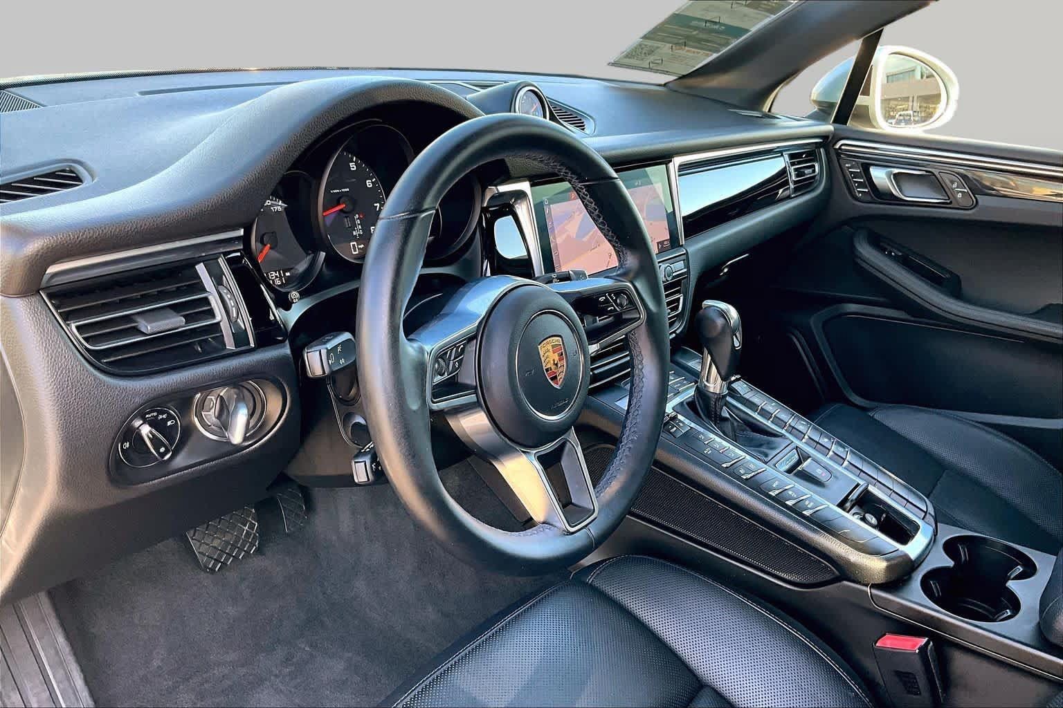 Used 2020 Porsche Macan AWD/4WD image 15