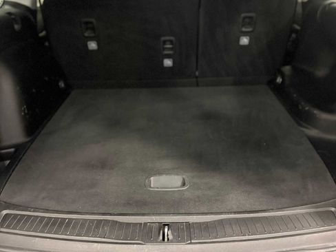 Used 2023 Jeep Grand Cherokee Limited AWD/4WD image 17
