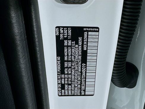 New 2026 Porsche Cayenne E-Hybrid Coupe image 34