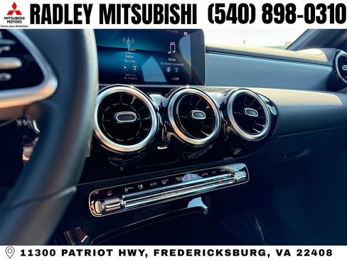 Used 2020 Mercedes-Benz CLA 250 4MATIC w/ Premium Package image 11