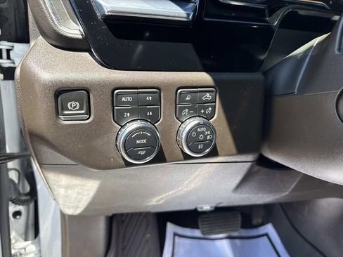 Used 2024 GMC Sierra 1500 SLT w/ SLT Premium Plus Package AWD/4WD image 26