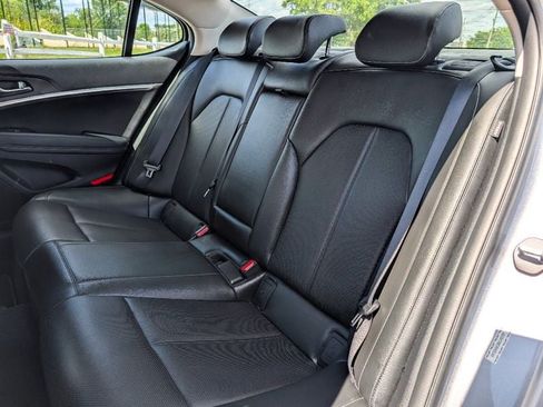 Used 2024 Genesis G70 2.5T AWD/4WD image 17