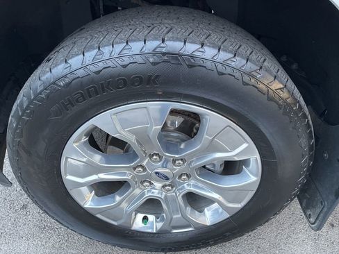 Used 2021 Ford F150 Platinum image 11