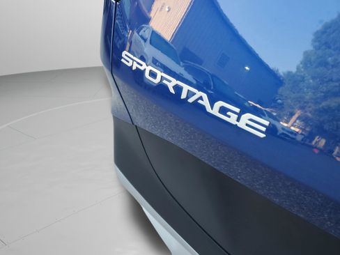 Certified 2023 Kia Sportage EX FWD image 31