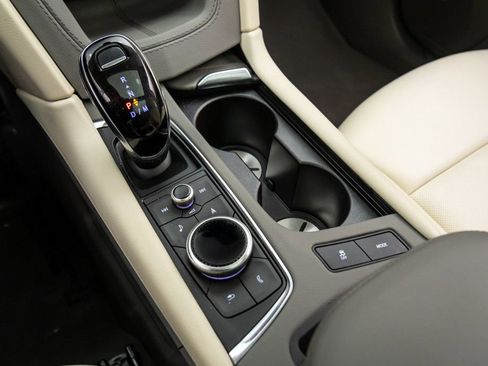 Certified 2024 Cadillac XT5 Premium Luxury image 33