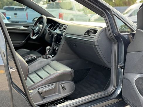 Used 2020 Volkswagen GTI SE image 22