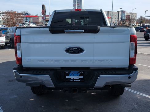 Used 2017 Ford F250 Lariat w/ Chrome Package image 6